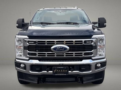 Used 2023 Ford F350 XLT w/ FX4 Off-Road Package AWD/4WD image 9