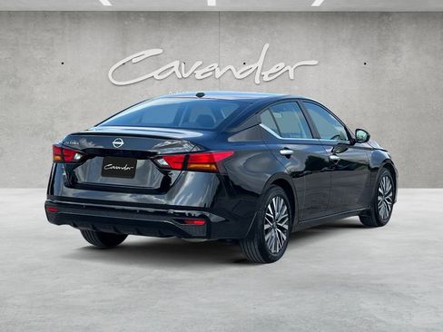 Certified 2025 Nissan Altima 2.5 SV FWD image 16