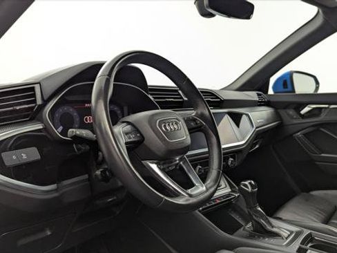 Used 2023 Audi Q3 2.0T Premium w/ Black Optic Sport Package AWD/4WD image 24