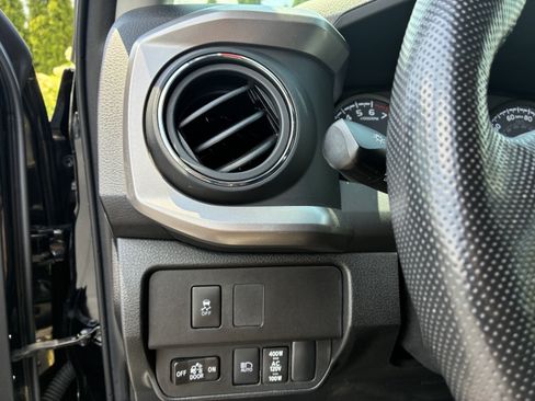 Used 2023 Toyota Tacoma 4x4 Double Cab w/ Trail Edition image 27