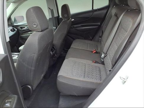 Used 2023 Chevrolet Equinox LT image 12