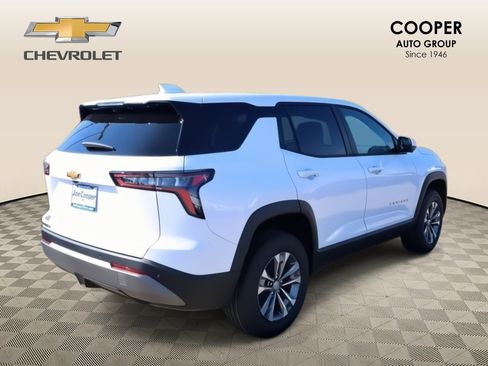 New 2026 Chevrolet Equinox LT w/ Convenience Package II image 20