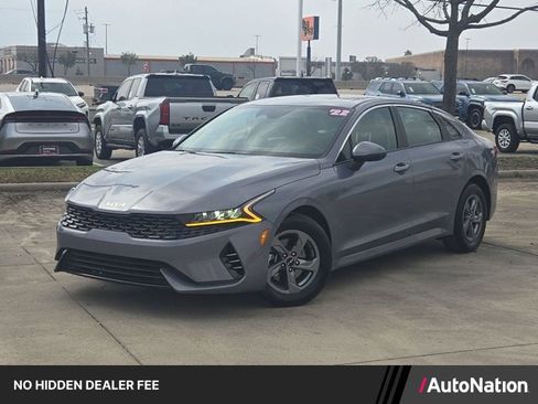 Used 2022 Kia K5 LXS FWD image 1