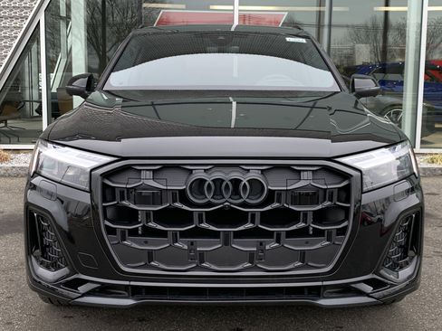 New 2026 Audi SQ7 Prestige image 6