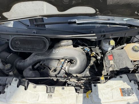 Used 2017 Ford Transit 250 148 Low Roof RWD image 18