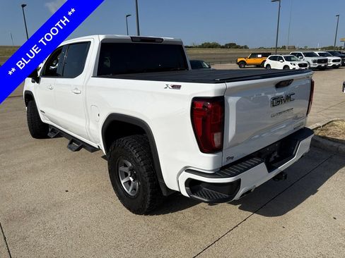 Used 2022 GMC Sierra 1500 Elevation w/ X31 Off-Road Package AWD/4WD image 8