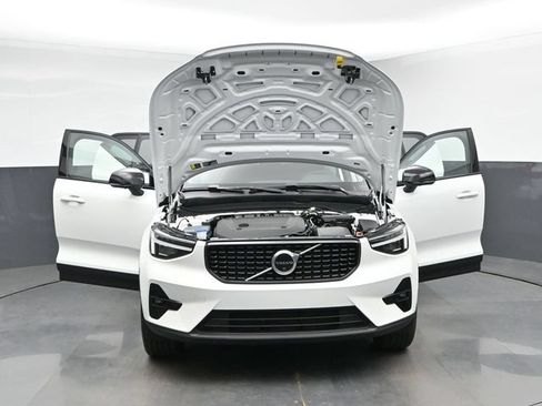 New 2026 Volvo XC40 B5 Plus w/ Climate Package AWD/4WD image 52