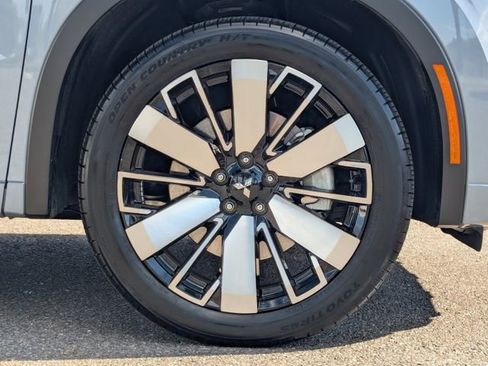 Used 2025 Mitsubishi Outlander SEL image 13