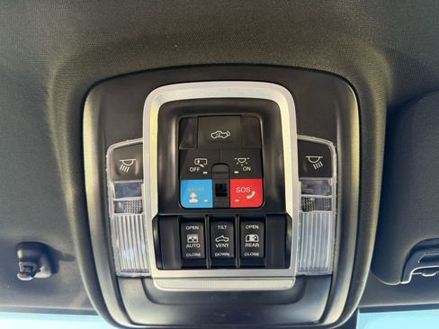 New 2025 RAM 3500 Limited image 29