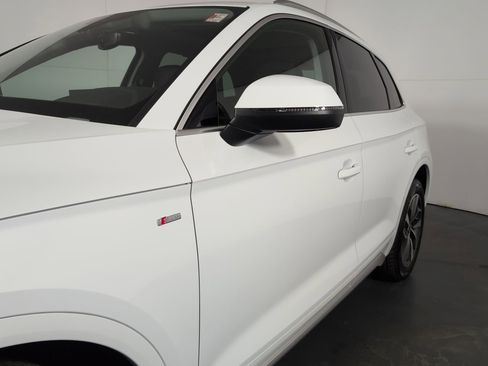 Certified 2025 Audi Q5 2.0T Premium Plus w/ Premium Plus Package image 35