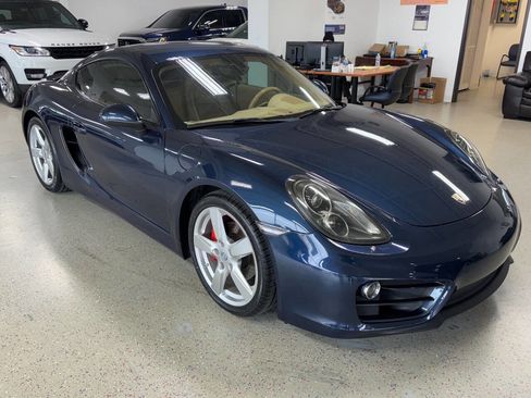 Used 2014 Porsche Cayman image 1