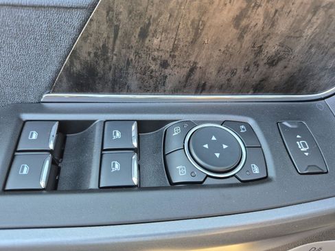 New 2025 Ford F250 Lariat w/ Black Appearance Package image 25