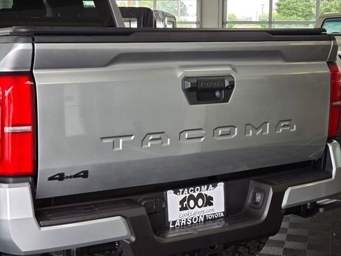 Used 2024 Toyota Tacoma TRD Off-Road AWD/4WD image 16