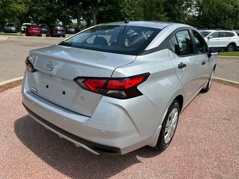 Used 2025 Nissan Versa S w/ Trunk Package image 5