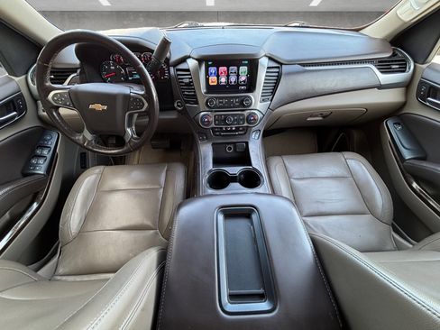 Used 2018 Chevrolet Suburban LT image 24
