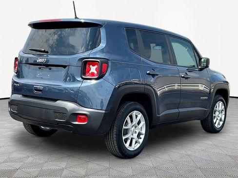 Used 2023 Jeep Renegade Latitude AWD/4WD image 6
