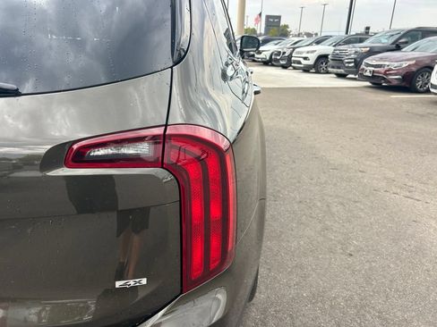 Used 2025 Kia Telluride S AWD/4WD image 7