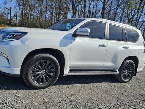 Used 2023 Lexus GX 460 Luxury image 1