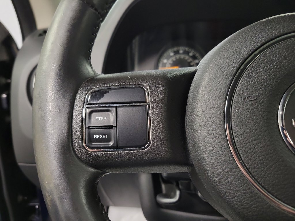 Used 2014 Jeep Patriot Latitude w/ Sun/Sound Group FWD image 24