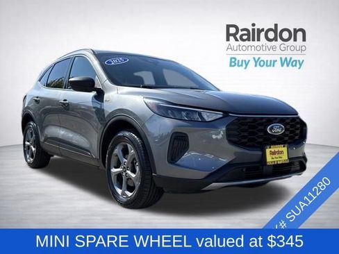Used 2025 Ford Escape ST-Line AWD/4WD image 2