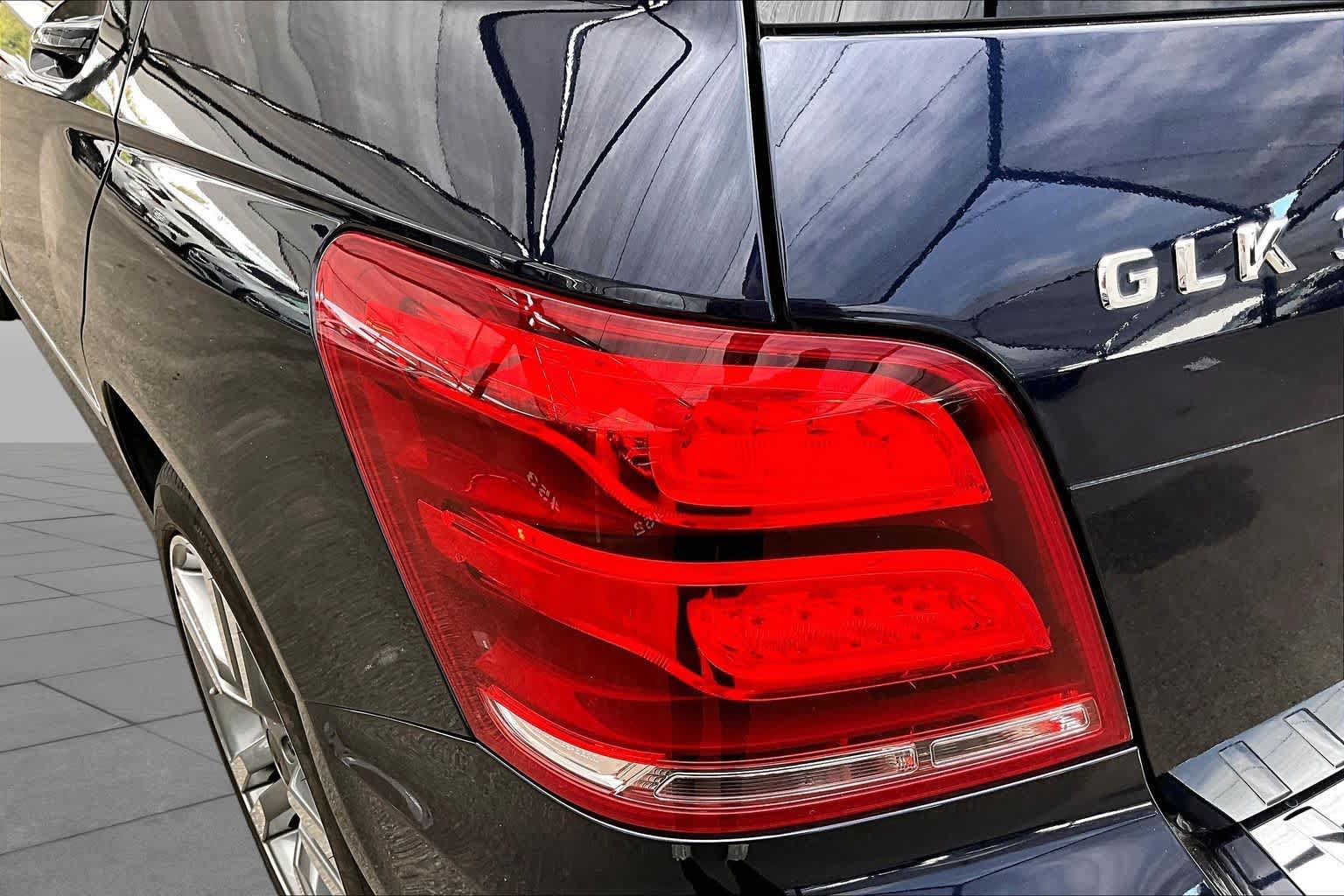 Used 2015 Mercedes-Benz GLK 350 2WD image 29