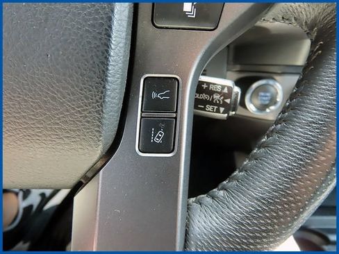 Used 2021 Toyota Tacoma TRD Sport AWD/4WD image 18