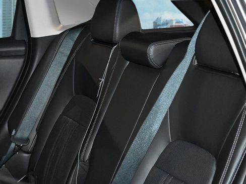 New 2026 Honda HR-V EX-L image 16