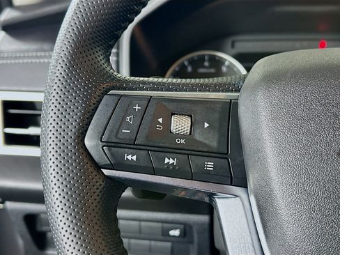 Used 2023 Mitsubishi Outlander SE AWD/4WD image 16