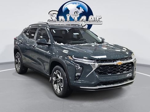 New 2026 Chevrolet Trax LT w/ Driver Confidence Package image 1