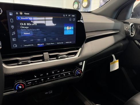 New 2026 Chevrolet Equinox LT w/ Convenience Package II image 24