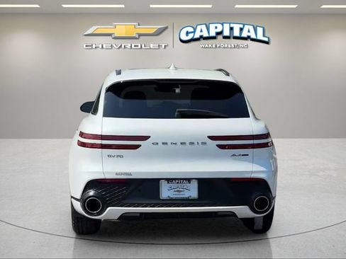 Used 2023 Genesis GV70 3.5T Sport w/ Sport Advanced Package AWD/4WD image 4