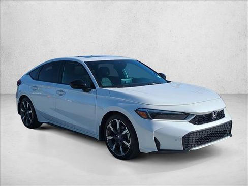 Used 2025 Honda Civic Sport Touring image 3