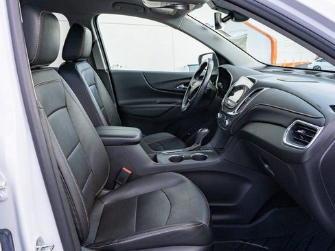 Used 2020 Chevrolet Equinox Premier image 23