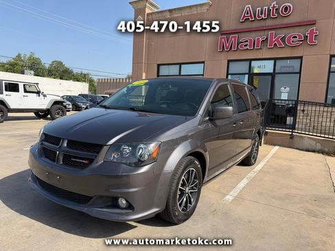 Used 2019 Dodge Grand Caravan GT FWD image 1