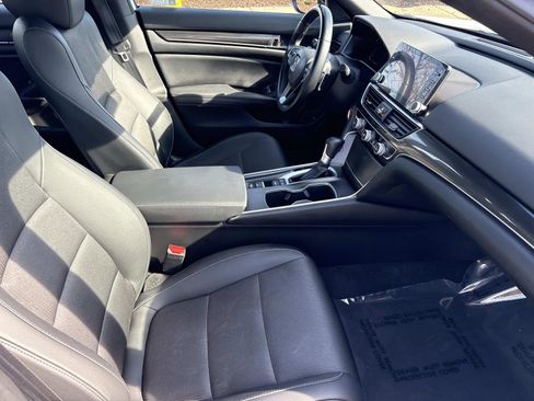 Used 2021 Honda Accord Sport image 32