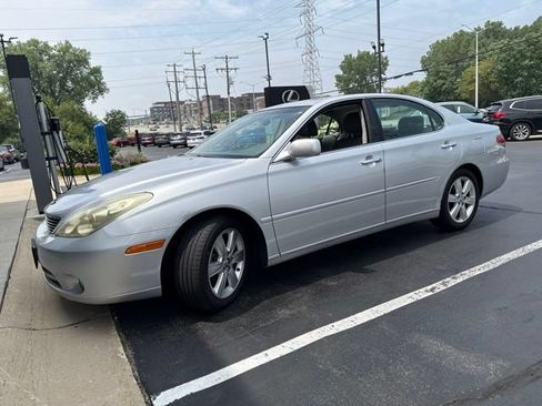 Used 2006 Lexus ES 330 FWD image 2