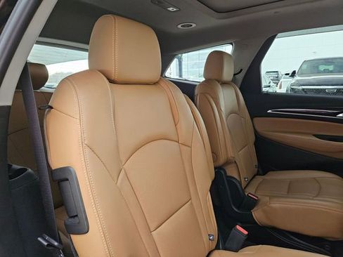 Used 2019 Buick Enclave Premium w/ LPO, Luxury Package image 24