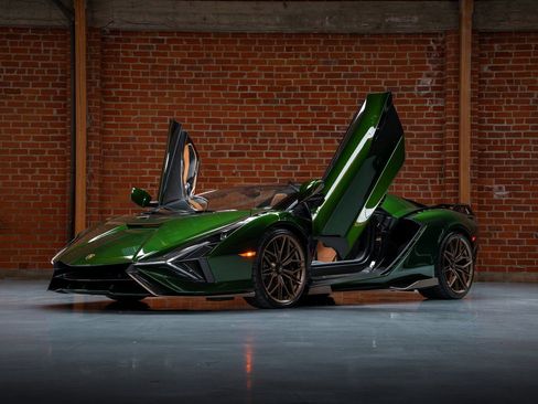 Used 2021 Lamborghini Sian Roadster AWD/4WD image 30