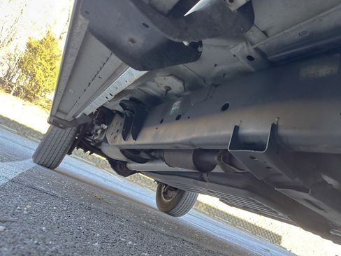 Used 2013 Ford F150 Lariat w/ Lariat Chrome Pkg image 18