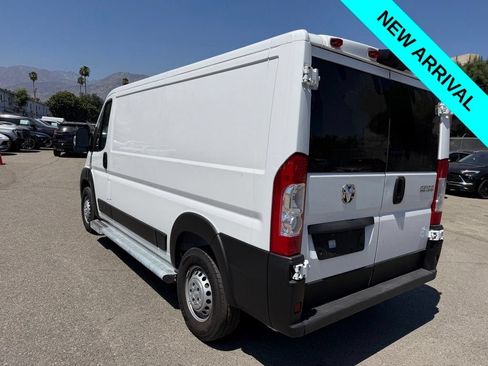 Used 2025 RAM ProMaster 2500 w/ U-Haul Equipment Group FWD image 4