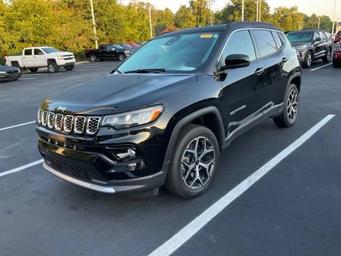 Used 2026 Jeep Compass Limited AWD/4WD image 11