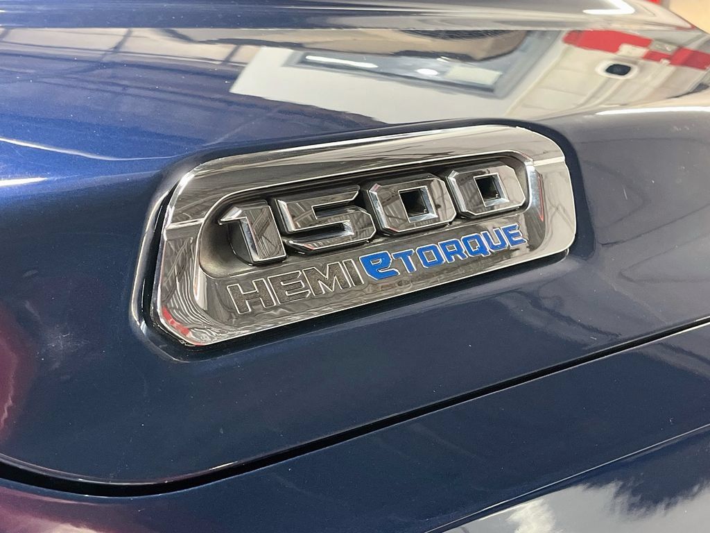 Used 2024 RAM 1500 Lone Star AWD/4WD image 32
