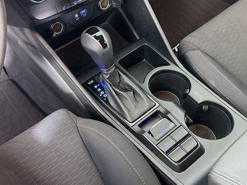 Used 2019 Hyundai Tucson Value FWD image 16