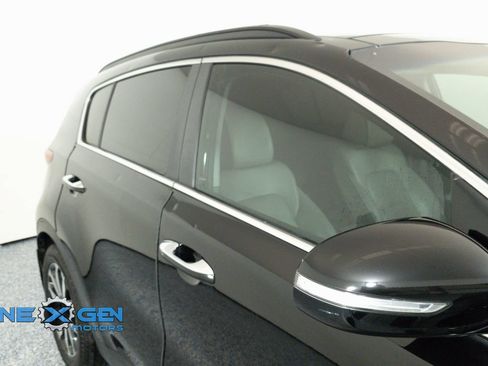 Used 2018 Kia Sportage EX w/ Option Group 040 FWD image 53