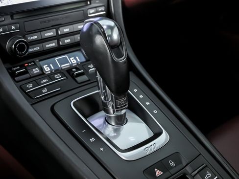 Used 2018 Porsche 911 Carrera image 27