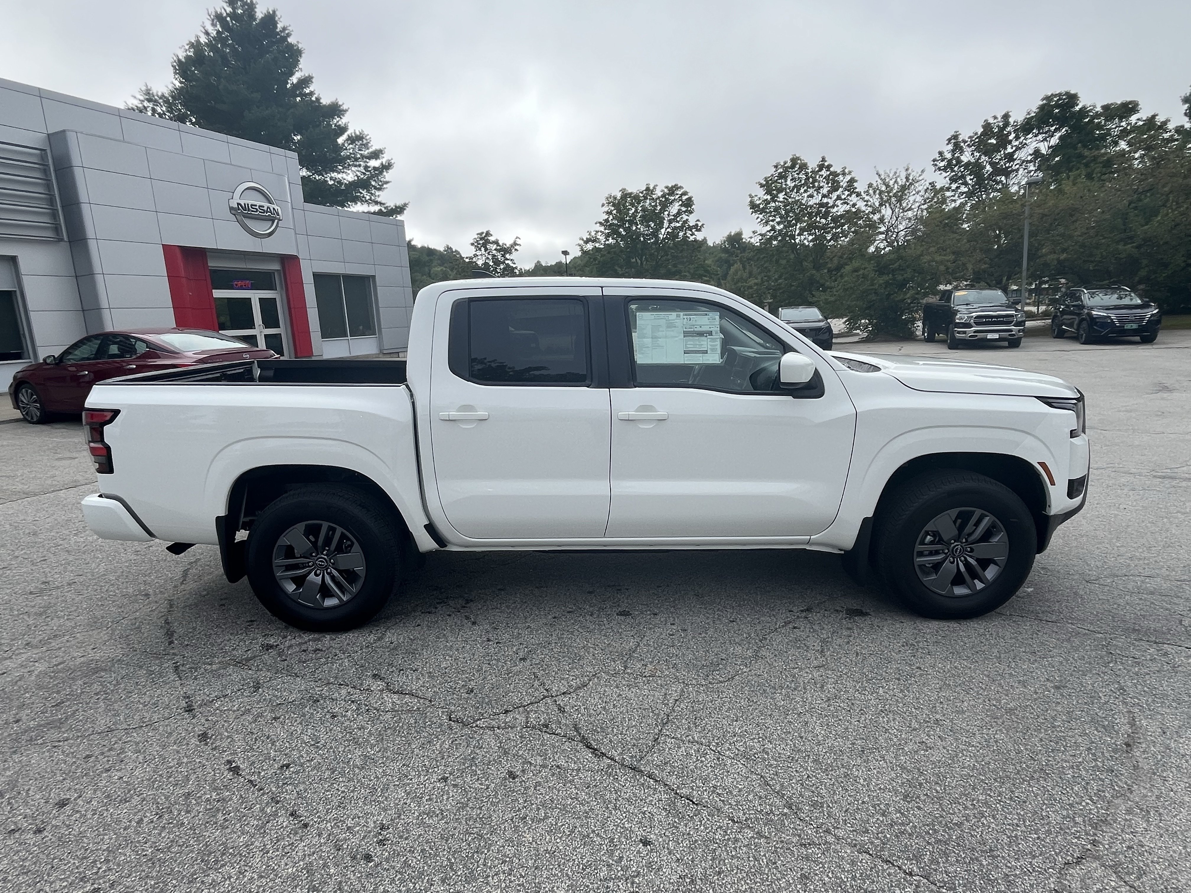 New 2026 Nissan Frontier SV w/ All-Weather Content Package AWD/4WD image 8