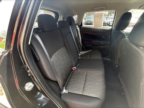 Used 2023 Mitsubishi Outlander Sport ES image 26