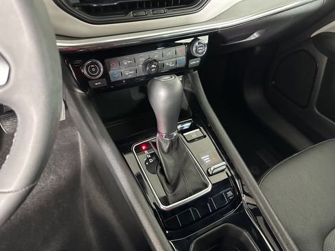 Used 2023 Jeep Compass Limited AWD/4WD image 17