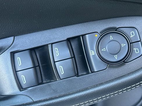 Used 2024 Buick Encore GX Sport Touring image 12