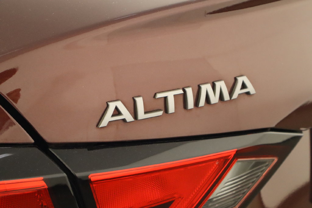 Used 2023 Nissan Altima 2.5 SV FWD image 35
